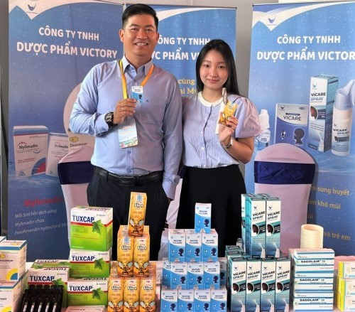 Đội ngũ Victory tại gian hàng Hội nghị Khoa học Tai Mũi Họng 2026