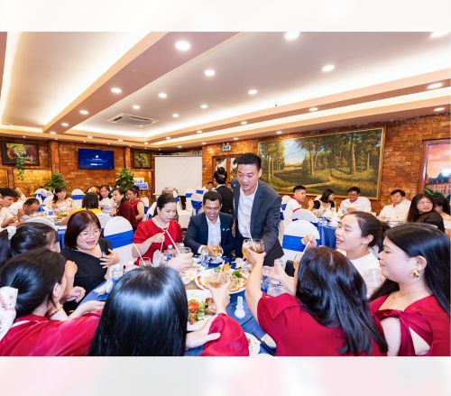 Không khí giao lưu tại Year End Party Victory Pharma 2025
